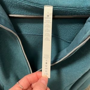 Lululemon Scuba sweatshirt